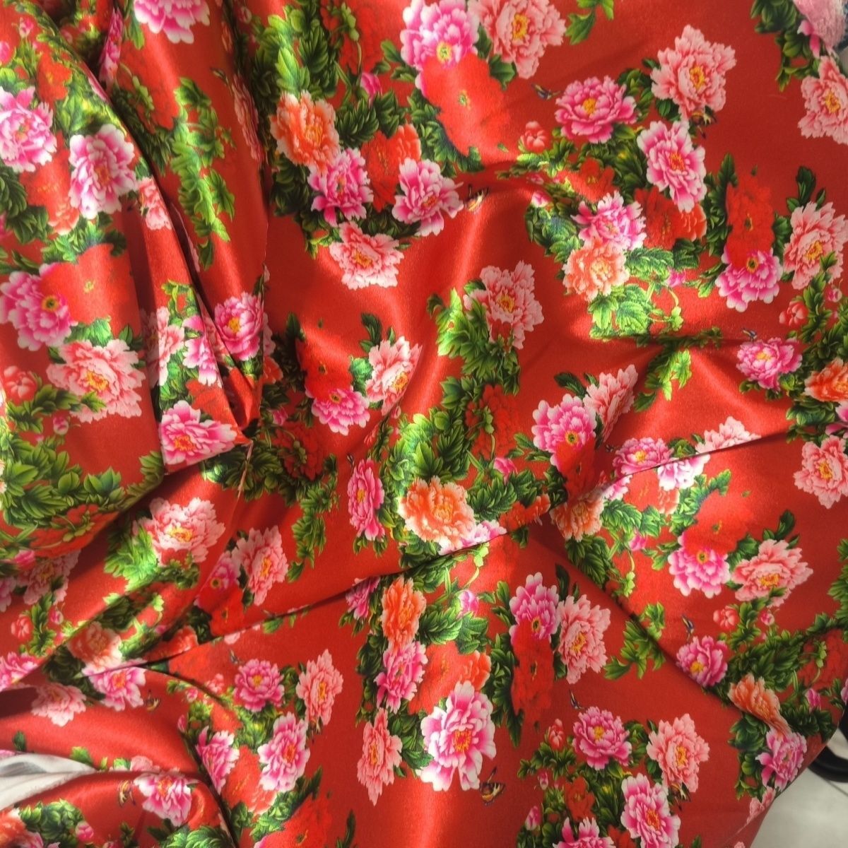 Sewing Textiles - الأزهار طباعة خلات نسيج الساتان حريري